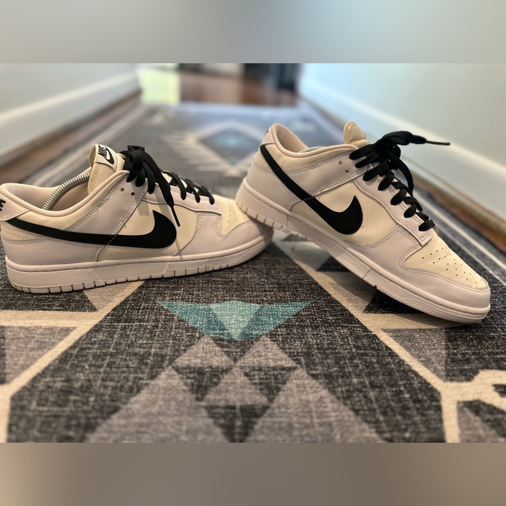 Nike Dunk Low ‘Reverse Panda’ size 10.5